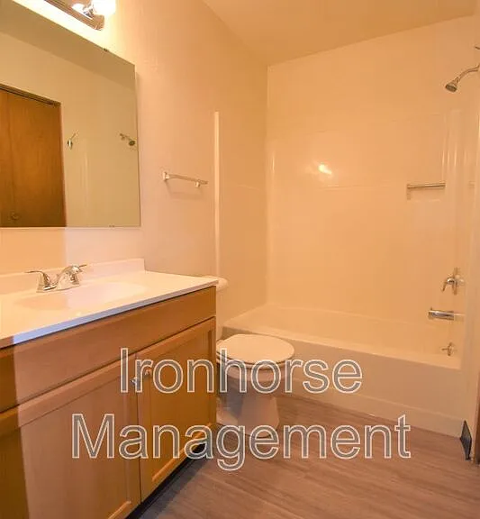 8 Hoffman Dr #1 — Photo 13