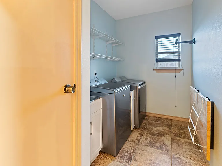 3910 Granite Peak Dr — Photo 15