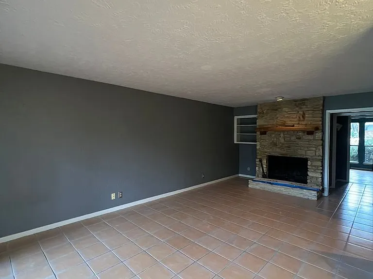 46 Cypress Fairway Vlg — Photo 4