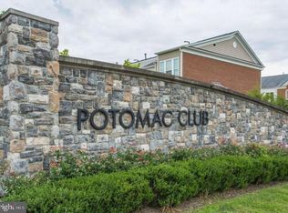 15119 Leicestershire St, Woodbridge, VA 22191