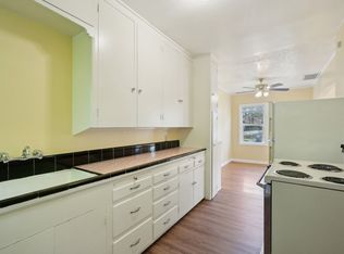 6615 SW Canyon Rd #4, Portland, OR