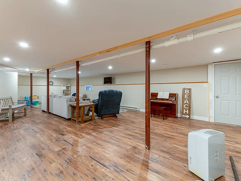 207 Riverbend Rd — Photo 16
