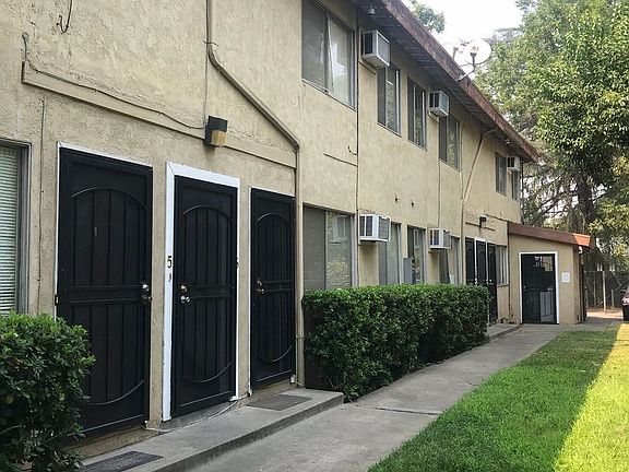 3rd image of 2743 2nd Ave #10858079