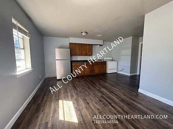 2nd image of 1101 S Industrial Blvd