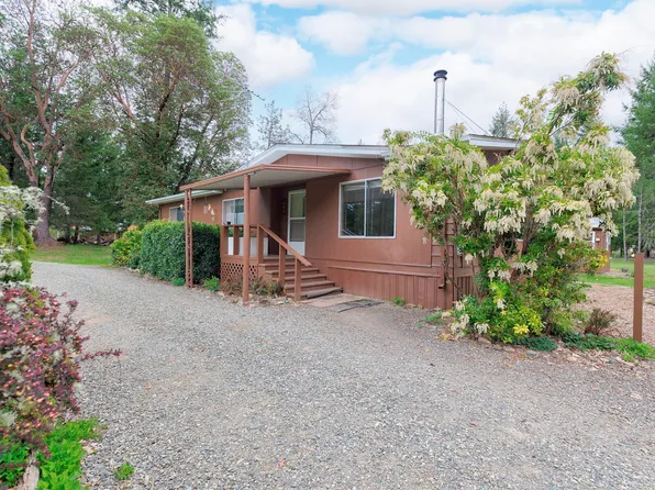 155 Maureen Dr, Cave Junction, OR 97523