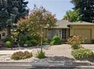 2777 Iowa St, Napa, CA 94558