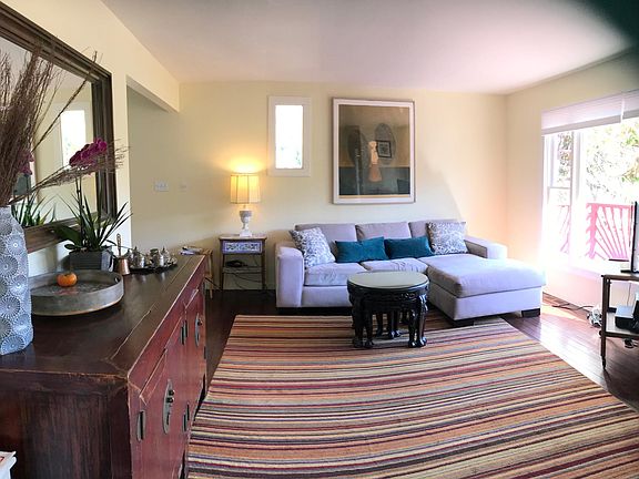 Living room as you come out of bedrooms