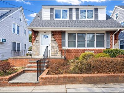 21 Cornell Street, Williston Park, NY, 11596