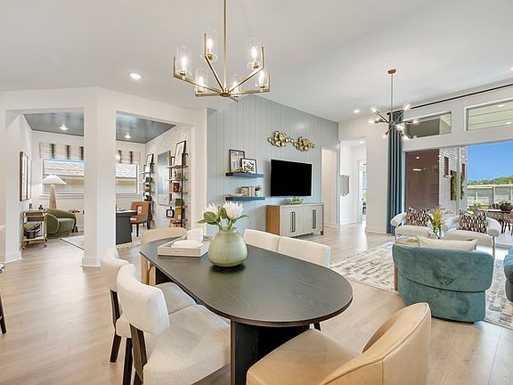 The Conroe - Dining