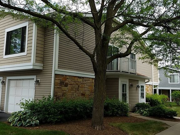 2nd image of 435 Kennedy Pl #435