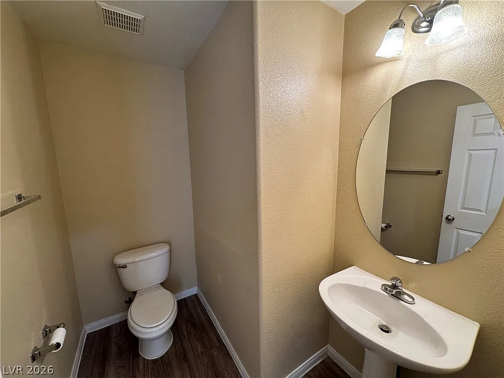 3 bed, 2.5 bath, 1615 sqft, $1,995 — Photo 4