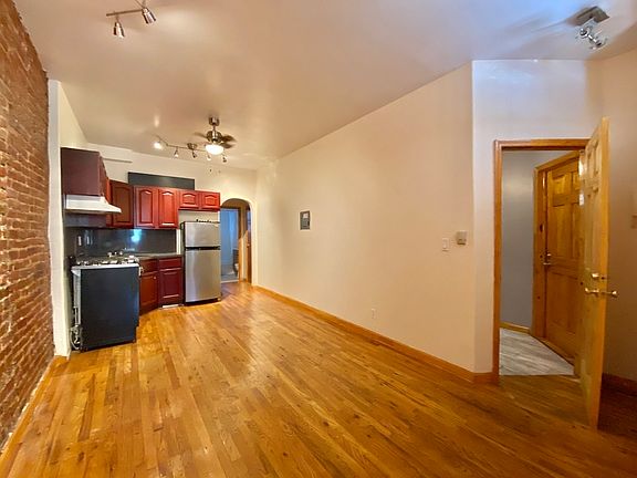 4th image of 890 Bergen St #3R
