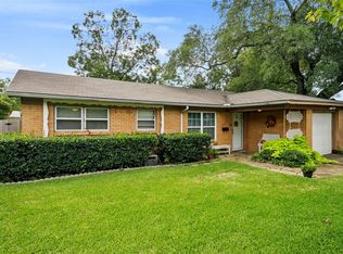 2734 Morgan St, Irving, TX 75062