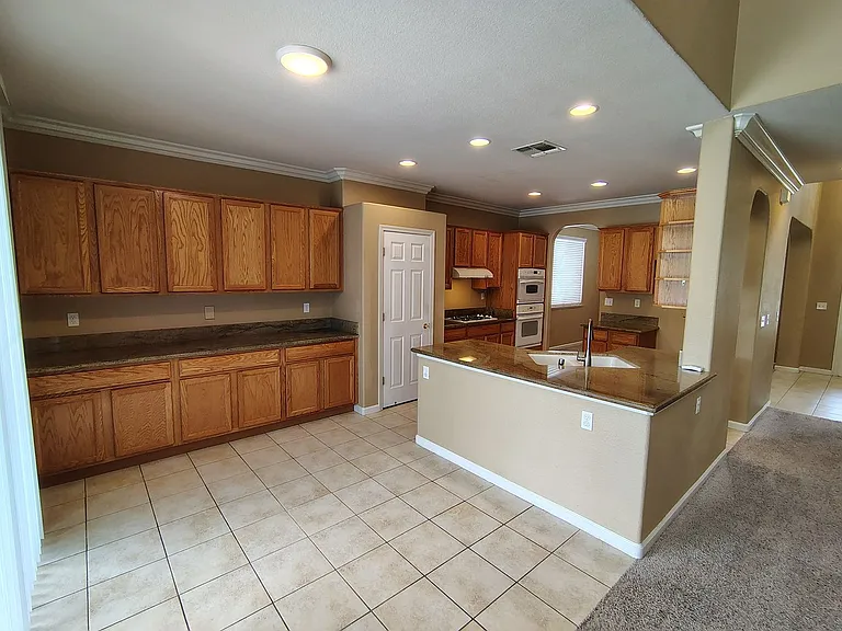 13606 Brook Way — Photo 9