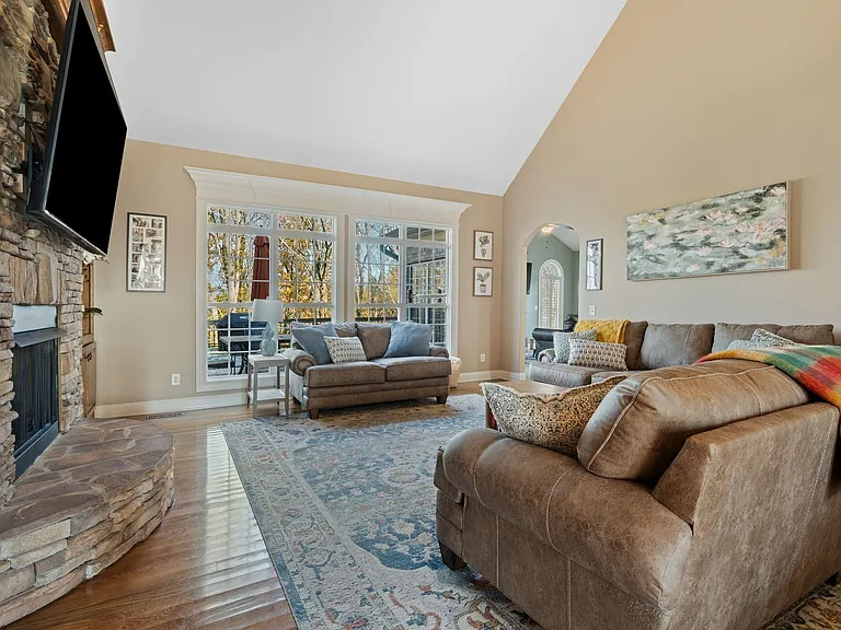 223 Hidden Harbour Dr — Photo 11