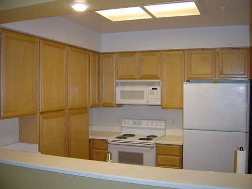 4th image of 423 N 2nd St Unit 135