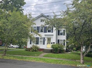 37 Pearl St #B, Guilford, CT 06437