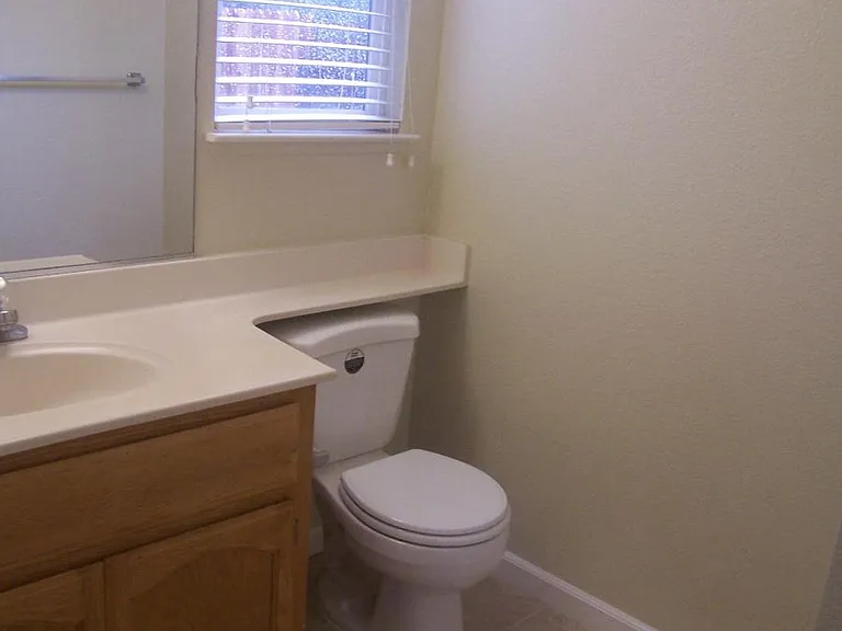 2314 Halsey Cir — Photo 8