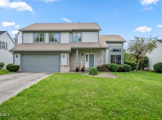 1909 Hartford Ln, Holland, OH 43528