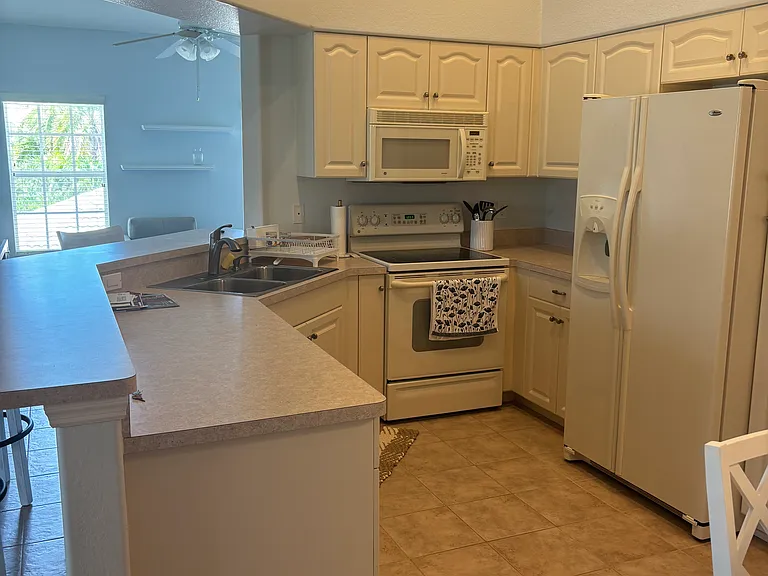 200 Mirabella Cir #201 — Photo 5