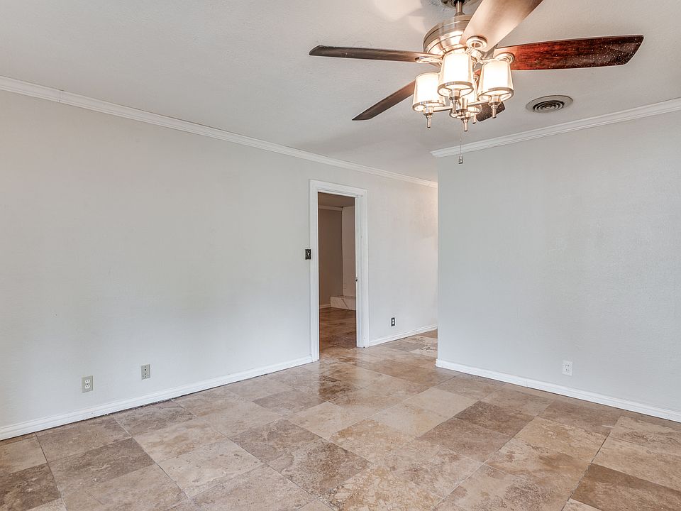 1st image of 2817 Cecil Dr