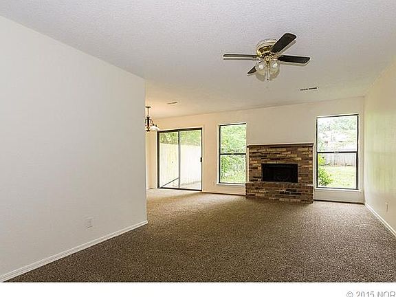 4th image of 4904 S Hickory Ave