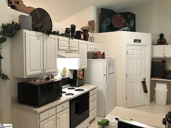 4th image of 314 W Bushy Hill Dr