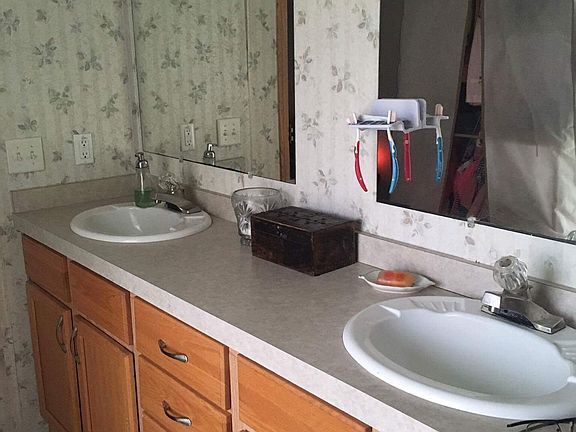 Master bath double vanity