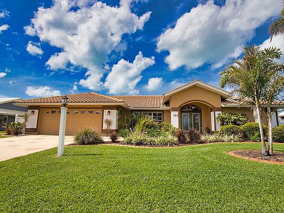 5th image of 326 Oakwood Cir