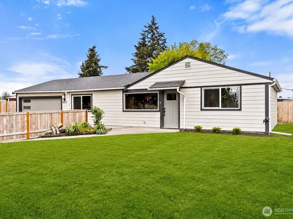 10621 Cronins Drive SW, Lakewood, WA 98499