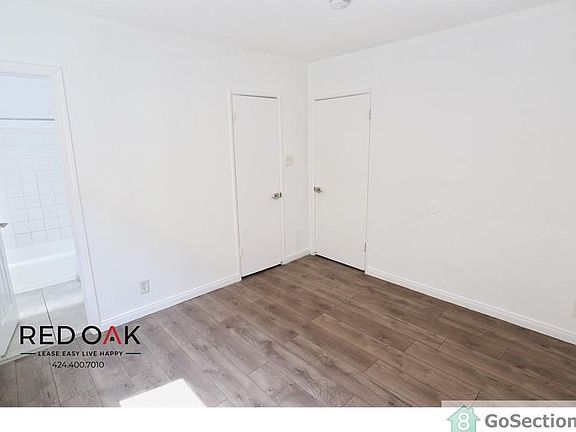 4th image of 1115 W 111th St #2