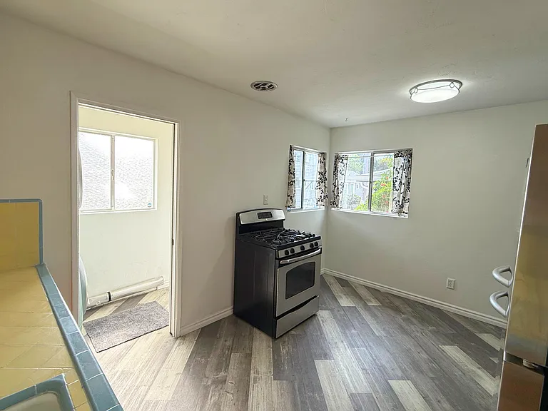 4623-25 Mississippi St #4625 — Photo 12