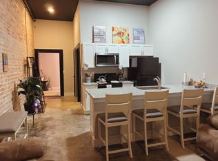 202 S Main St #105, Warrenton, NC 27589