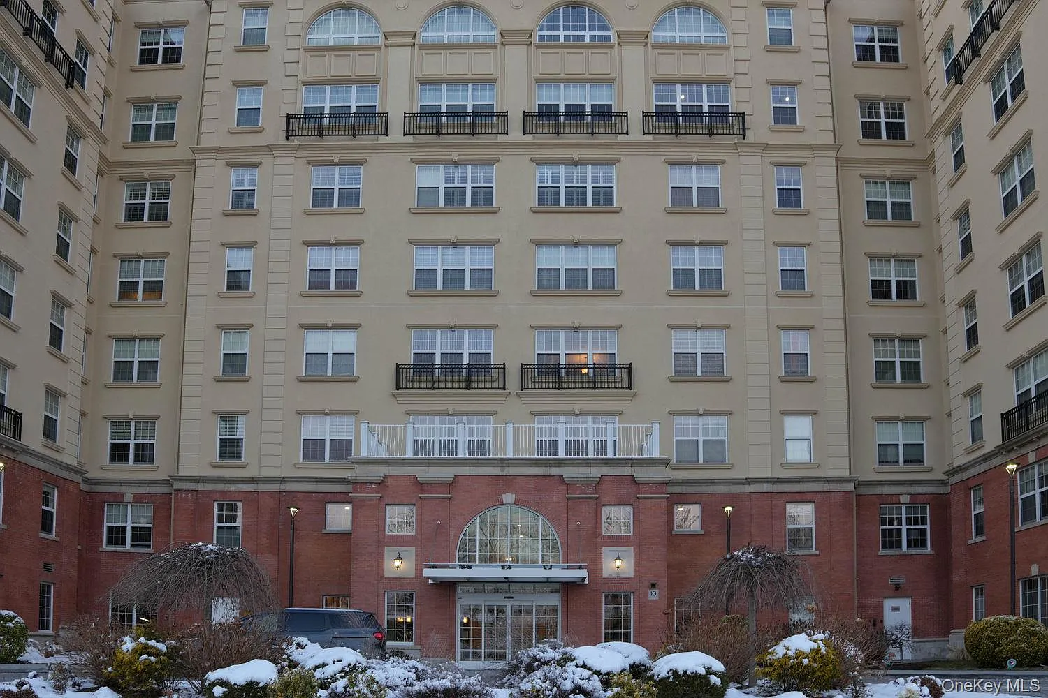 2 bed, 2.0 bath, 1366 sqft, $6,250 — Photo 1