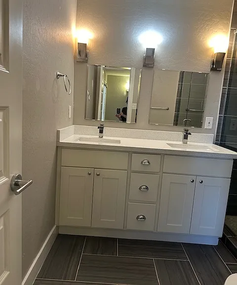 1416 E Del Rio Dr — Photo 29