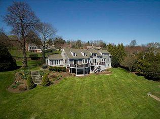 211 Hargraves Dr, Portsmouth, RI 02871