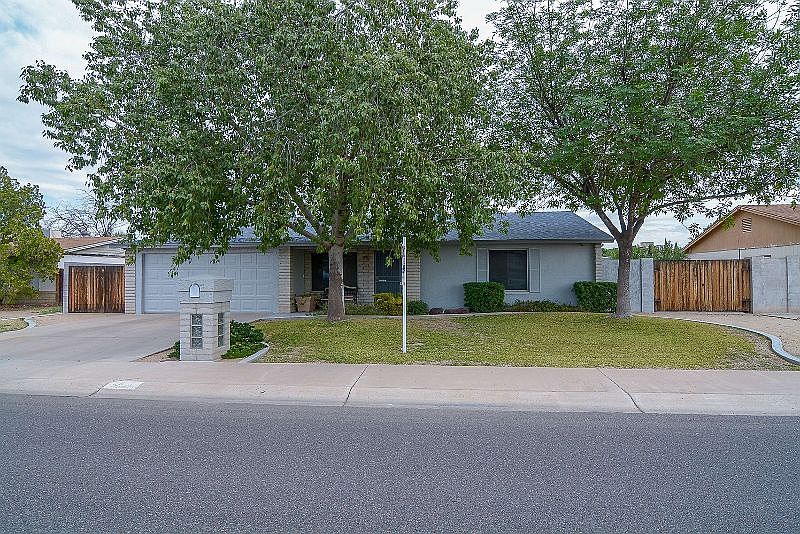 1st image of 13615 N 37th Dr