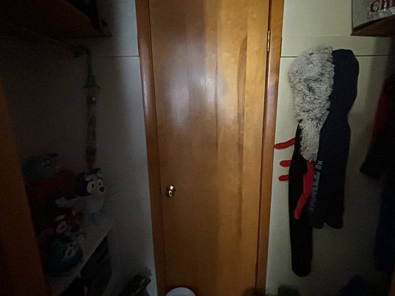 2nd image of 412 S Walnut St