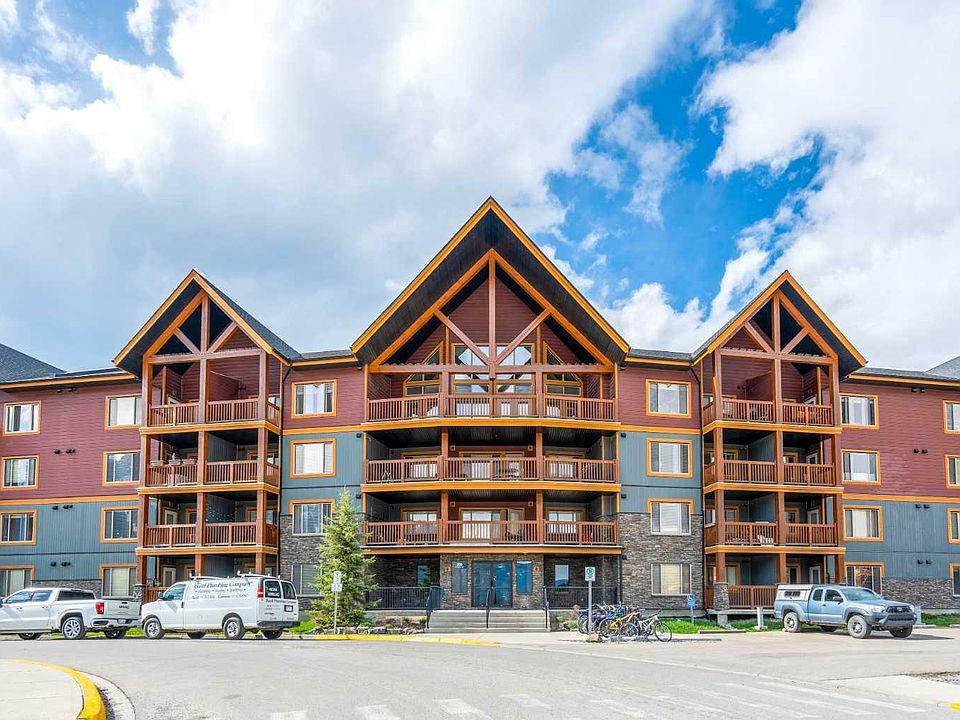 1st image of 221-300 Palliser Ln #221