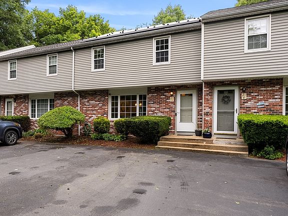 3rd image of 21 Potter Ave Unit 3