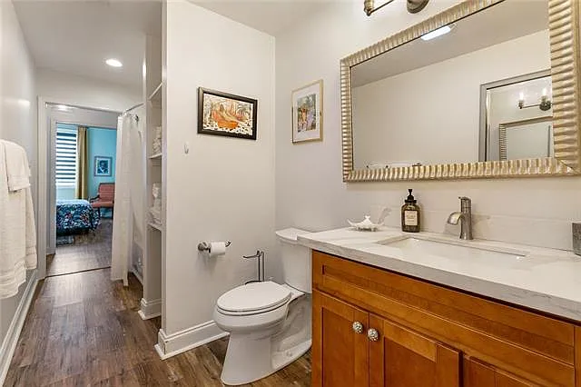 1244 Clouet St — Photo 10