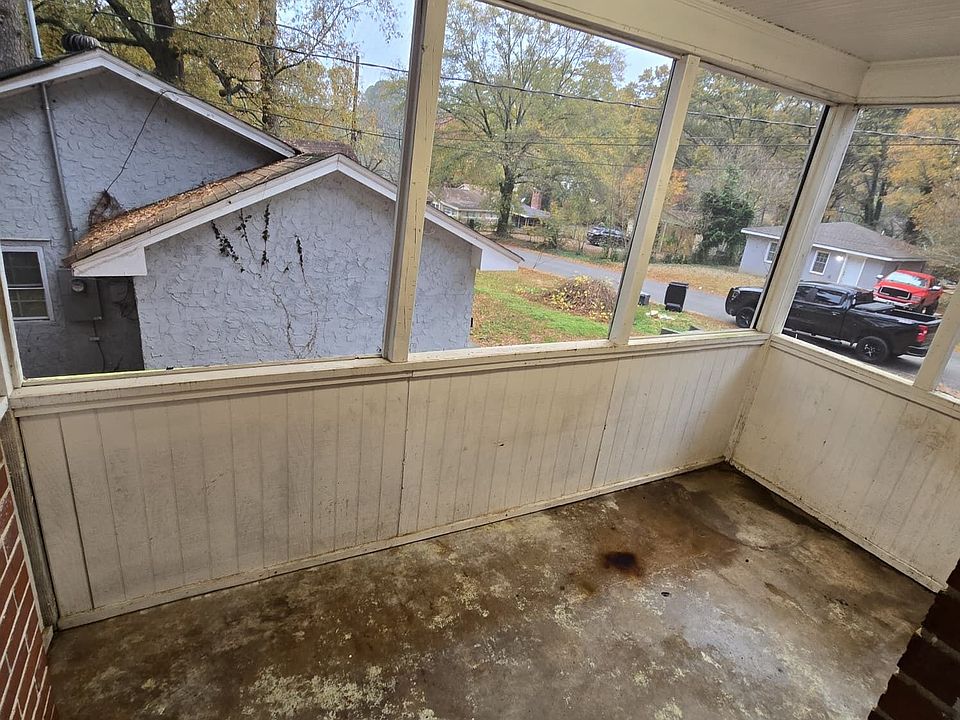 7th image of 1197 Lake Dr