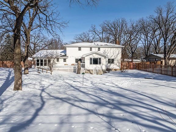 5th image of 1708 Woodland Rd