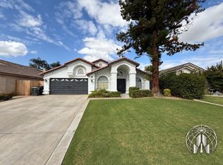 10010 Brookline Woods Dr, Bakersfield, CA 93312