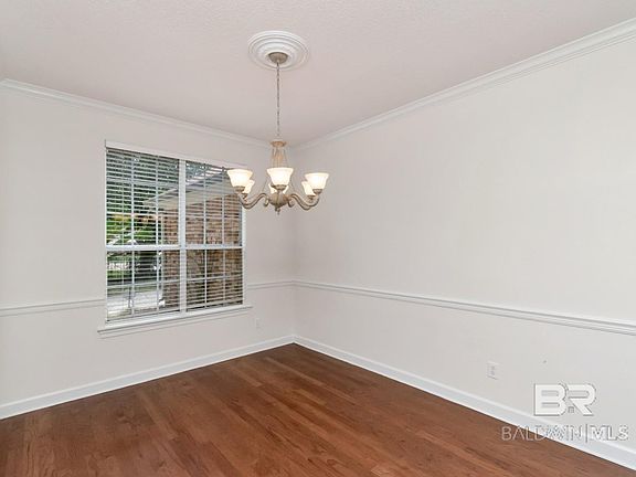 4th image of 2828 Grant St