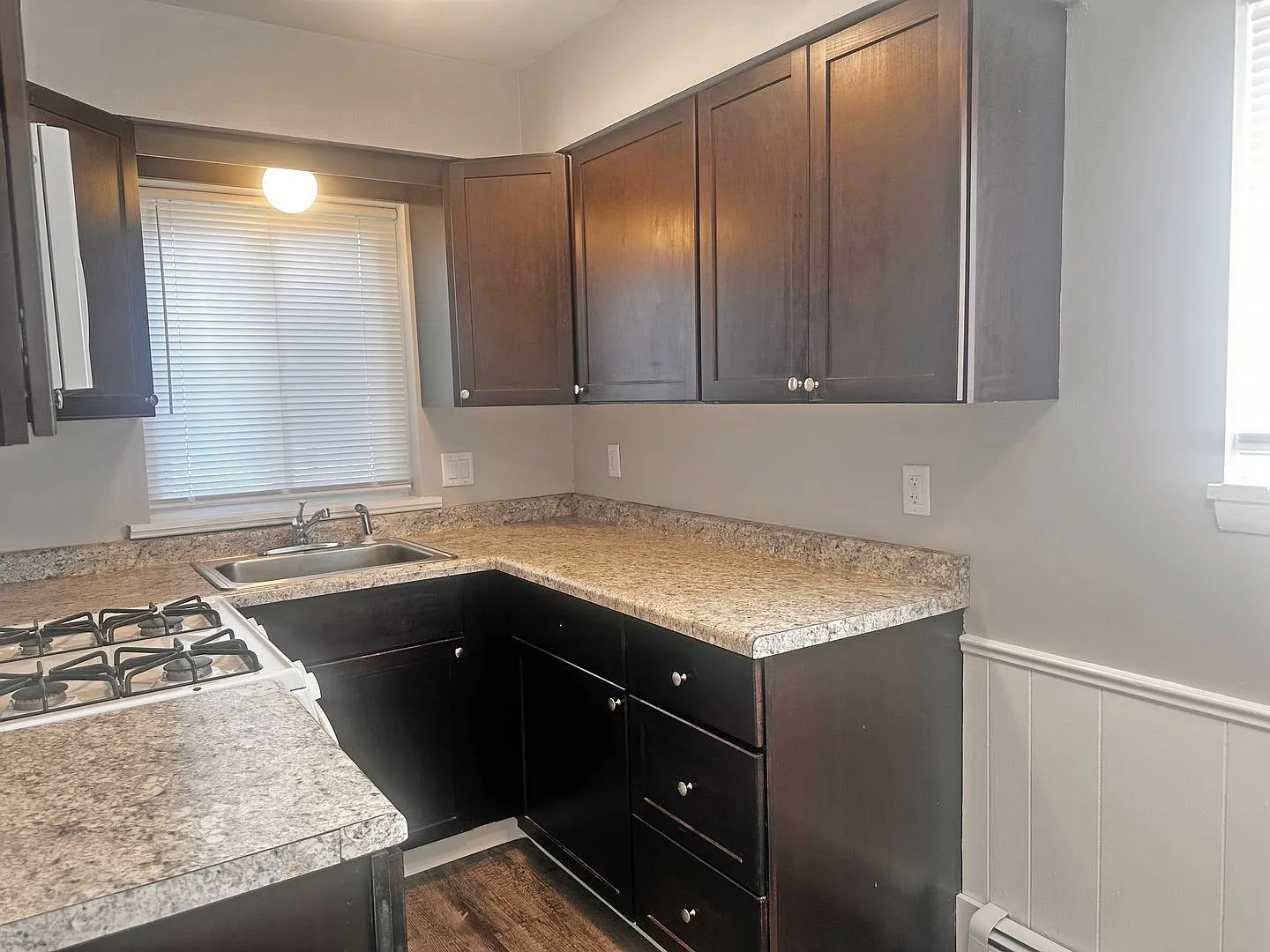 2 bed, 1.0 bath, 850 sqft, $1,495 — Photo 3