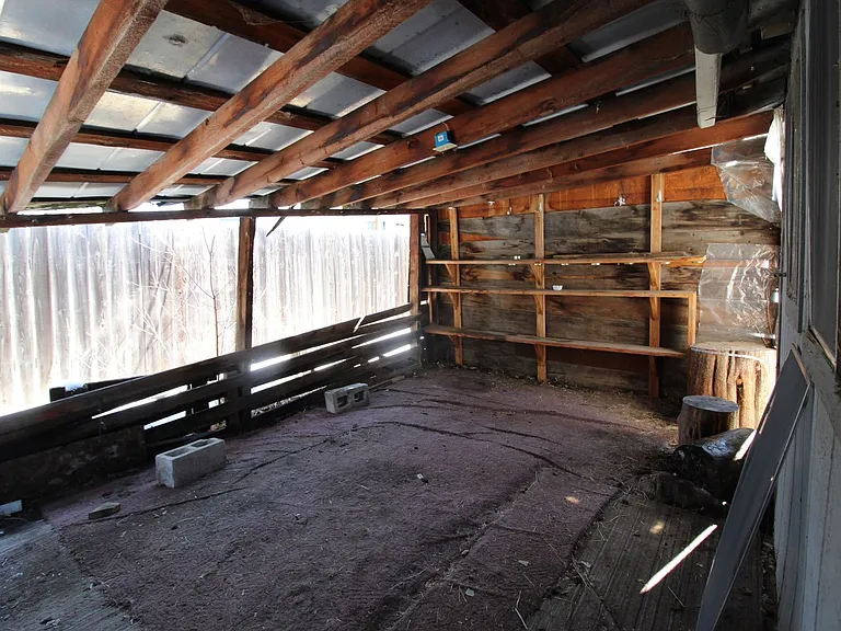 528 Torrey St — Photo 14