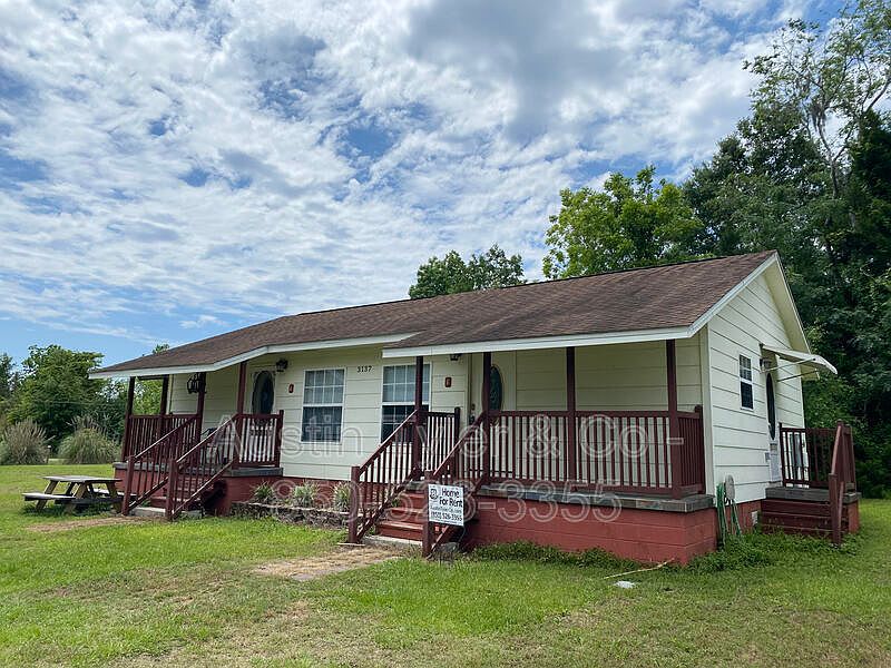 1st image of 3137 Redbud Ln #B