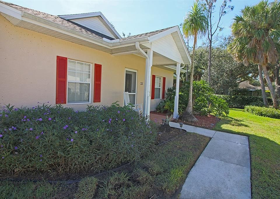 1st image of 1309 RED OAK LANE