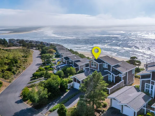 275 Capes Dr, Tillamook, OR 97141